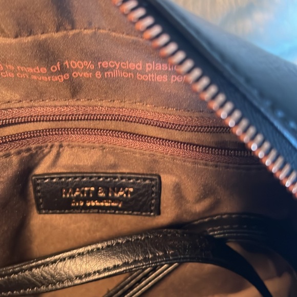 Matt & Nat Black Handbag - Picture 4 of 7